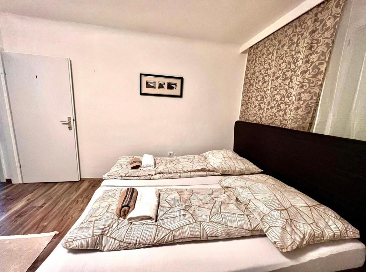 Roomino Apartment Wina Bagian luar foto